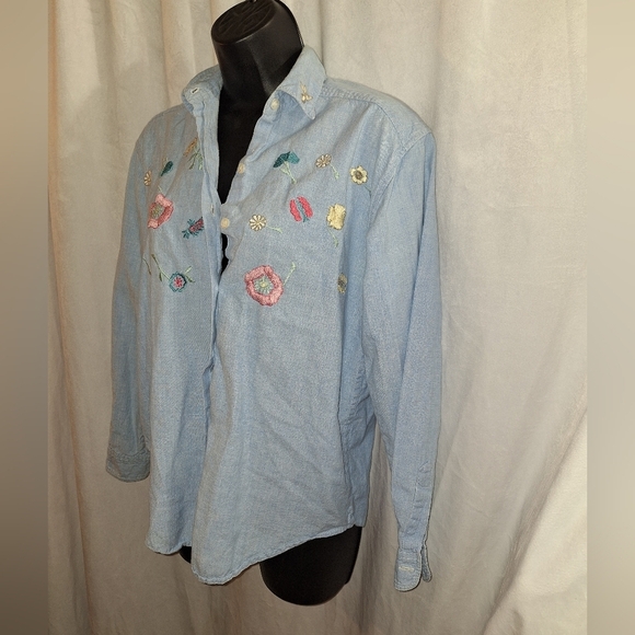 Embroidered Light Blue Button-Up Shirt - Picture 3 of 6